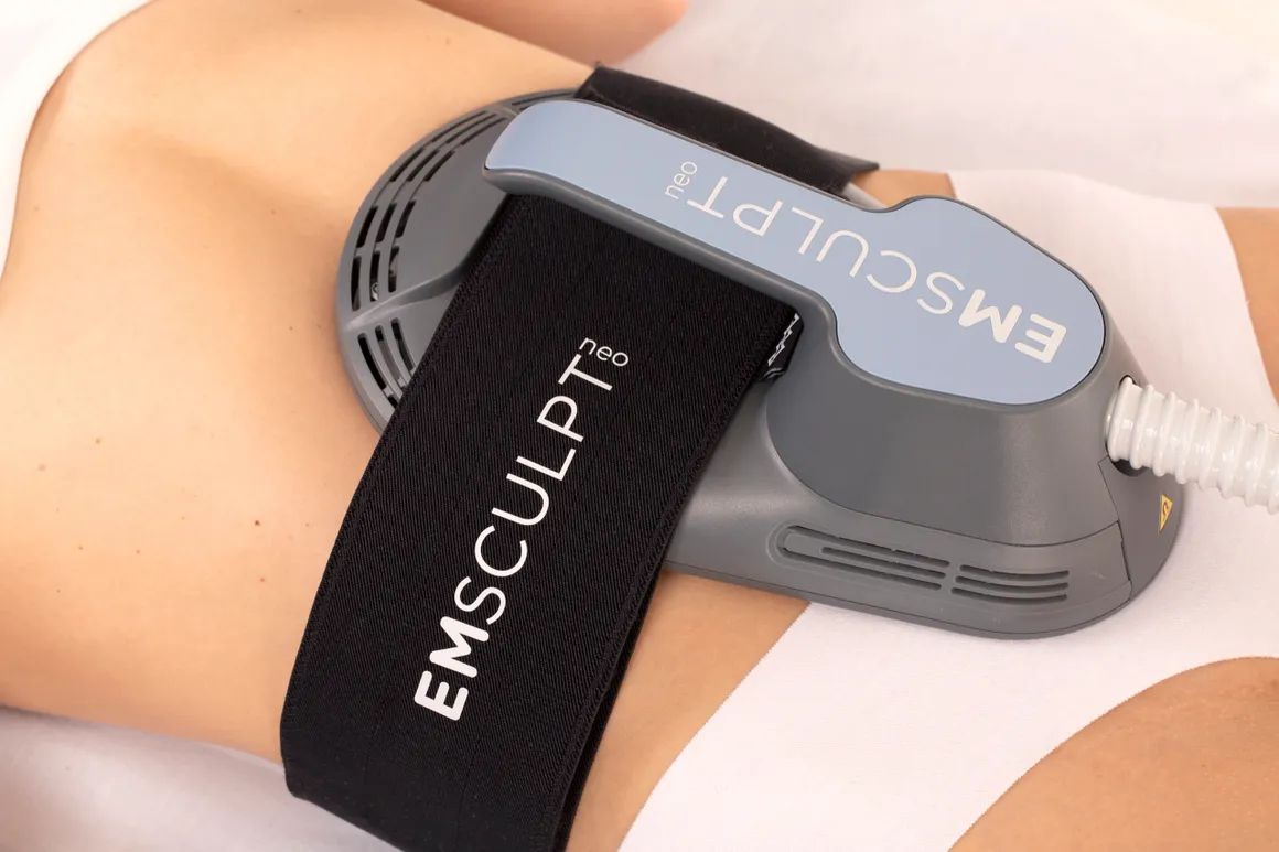 a device on a person's back - rs=w_1160,h_773 (1)